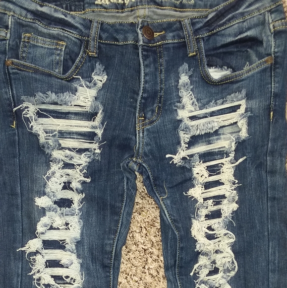 Jeans - Picture 3 of 6